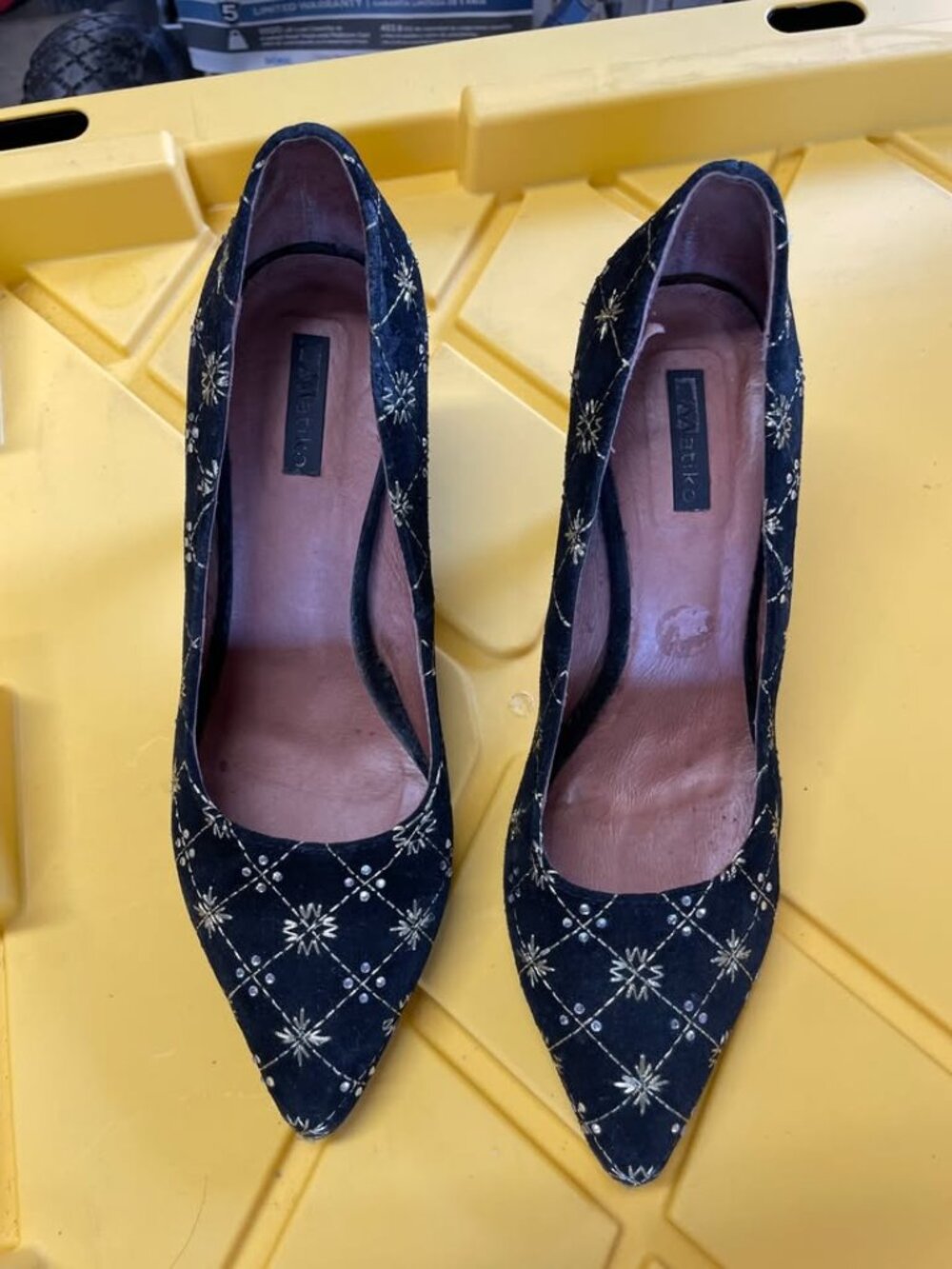 Matiko Black Suede Leather w Gold Embroidery & Crystal Pump Heels Eu 36 US 5.5-6